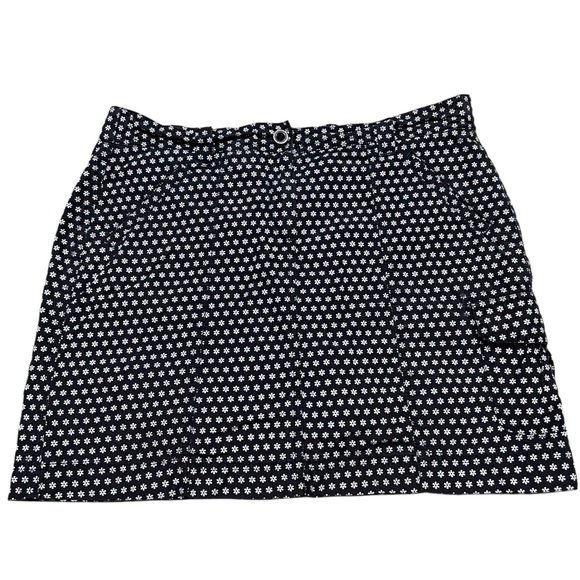Lands' End Pants - Land’s End Navy Floral Activewear Travel Skort. Size 12